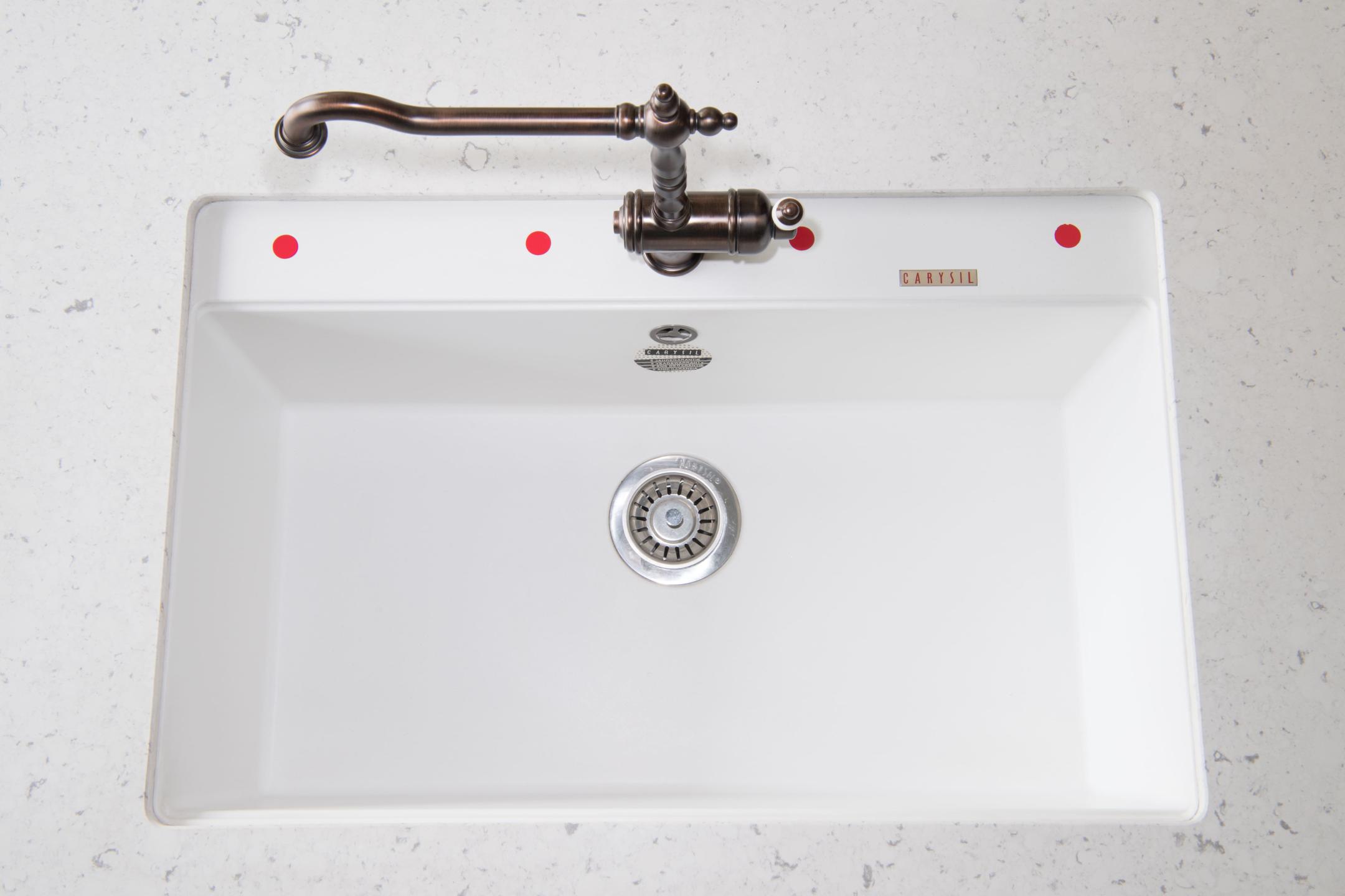 花崗岩水槽與其他材質對比:奢華風尚的最佳選擇